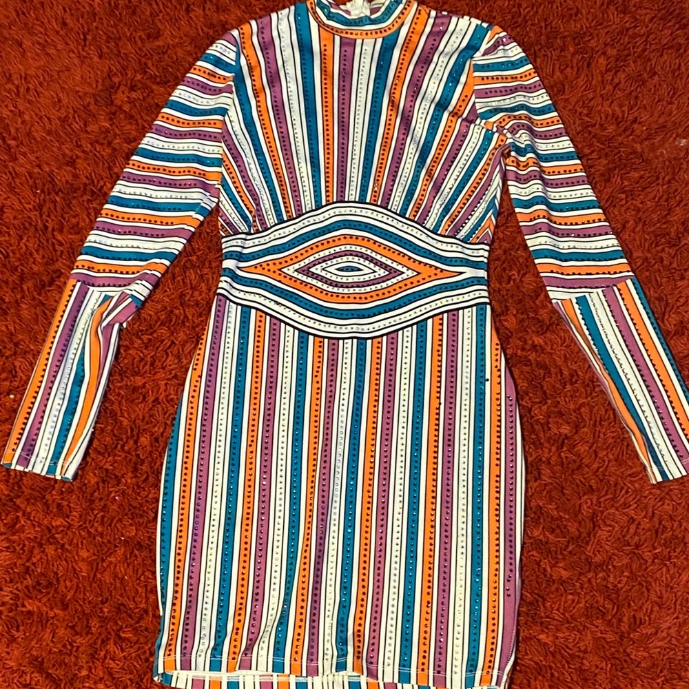 Gorgeous long sleeve dress